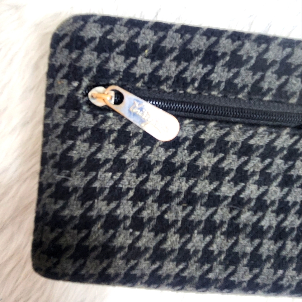 Thirty-One Houndstooth Pattern Bifold Wallet - image 5